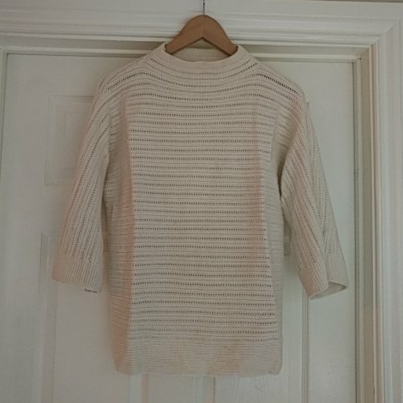 Massimo Dutti Sweaters - Massimo dutti ivory sweater fits 6-10